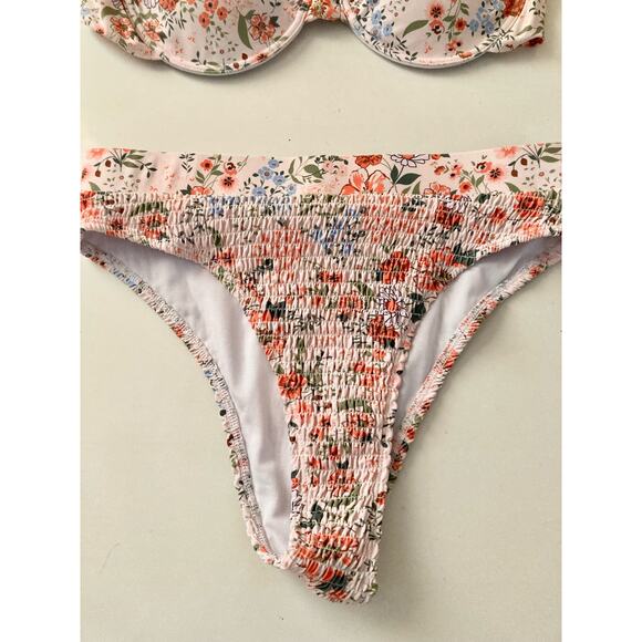 Soly Hux Women's Bikini Size L Floral Print Smocked Underwire NWOT - Picture 5 of 8